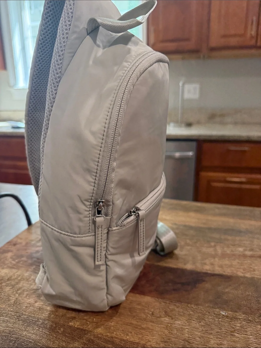 Athleta sleek light